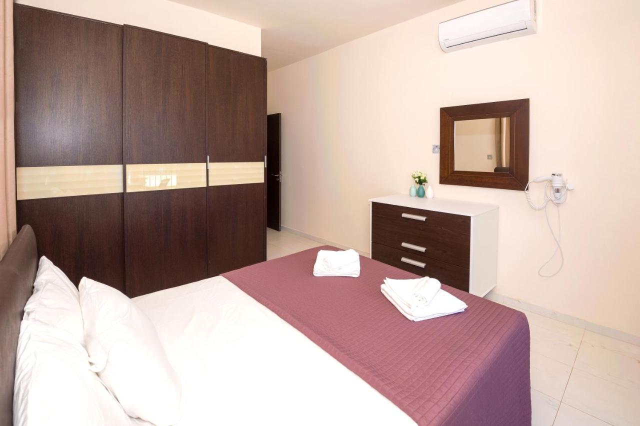 Villa Oceania - Beachfront Paralimni Luaran gambar
