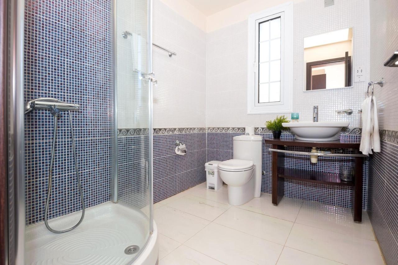 Villa Oceania - Beachfront Paralimni Luaran gambar