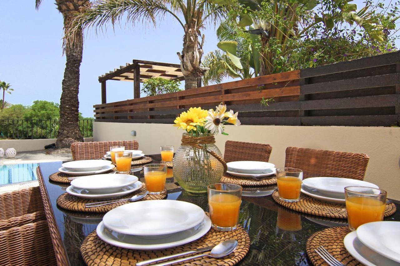 Villa Oceania - Beachfront Paralimni Luaran gambar
