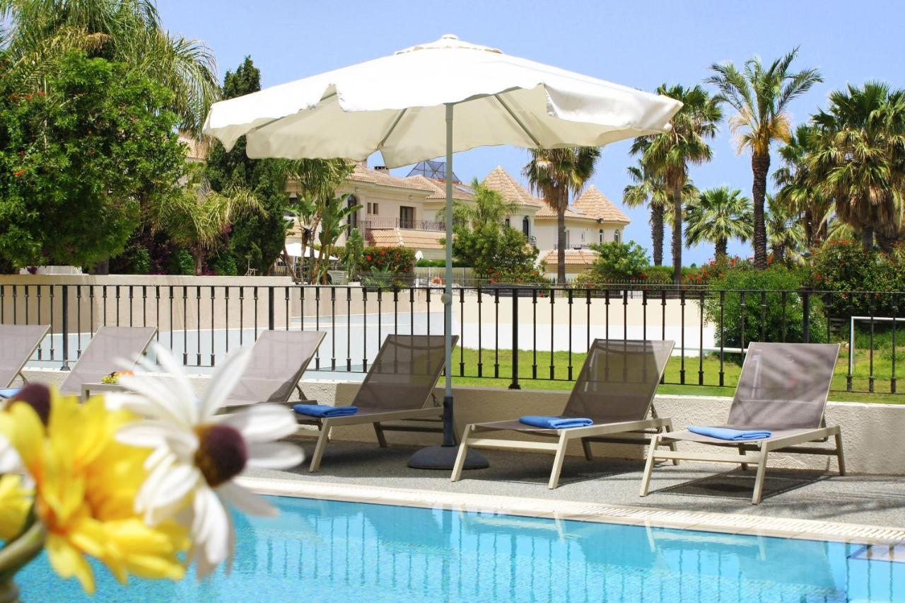 Villa Oceania - Beachfront Paralimni Luaran gambar