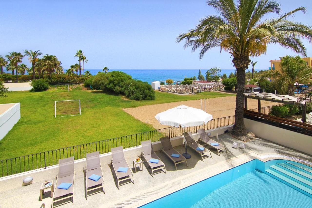 Villa Oceania - Beachfront Paralimni Luaran gambar