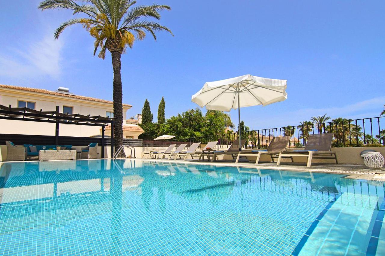 Villa Oceania - Beachfront Paralimni Luaran gambar
